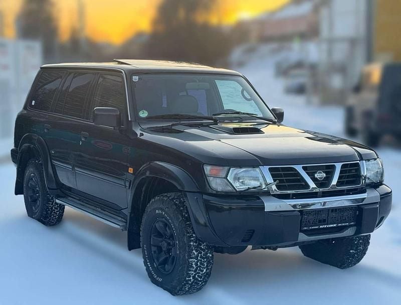 Gebraucht Nissan Patrol 158 PS (116 kW) 2001 Schwarz SUV