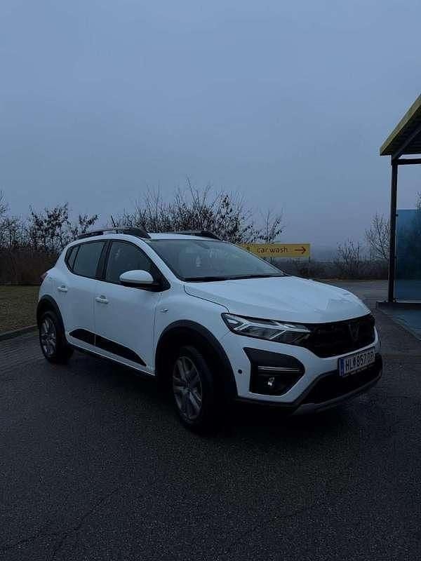 Gebraucht Dacia Sandero Comfort 91 PS (66 kW) 2022 Weiß Limousine