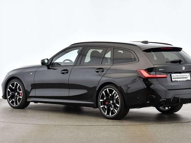 Gebraucht BMW 320 M Sport 190 PS (139 kW) 2025 Schwarz Kombi