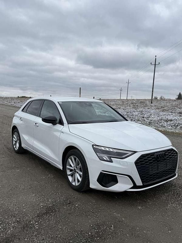Gebraucht Audi A3 Sportback S-Line 110 PS (80 kW) 2021 Weiß Kleinwagen