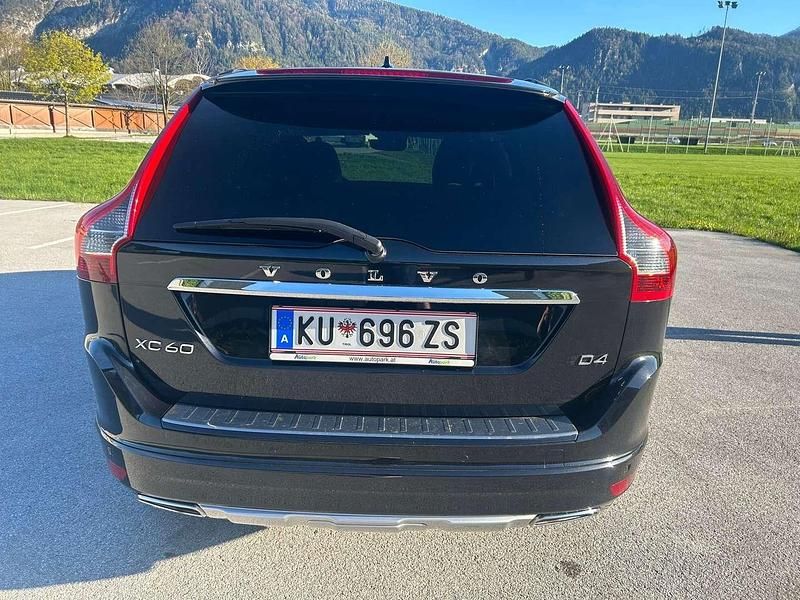 Gebraucht Volvo XC60 Kinetic 181 PS (133 kW) 2015 SUV