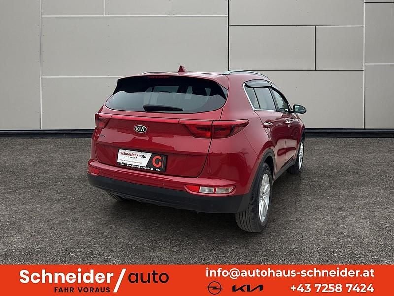 Gebraucht Kia Sportage Gold 136 PS (100 kW) 2017 Rot SUV