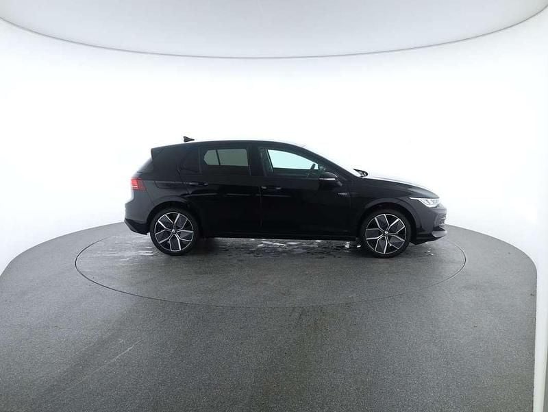 Neu VW Golf VIII 116 PS (85 kW) 2025 Schwarz  metallic Limousine