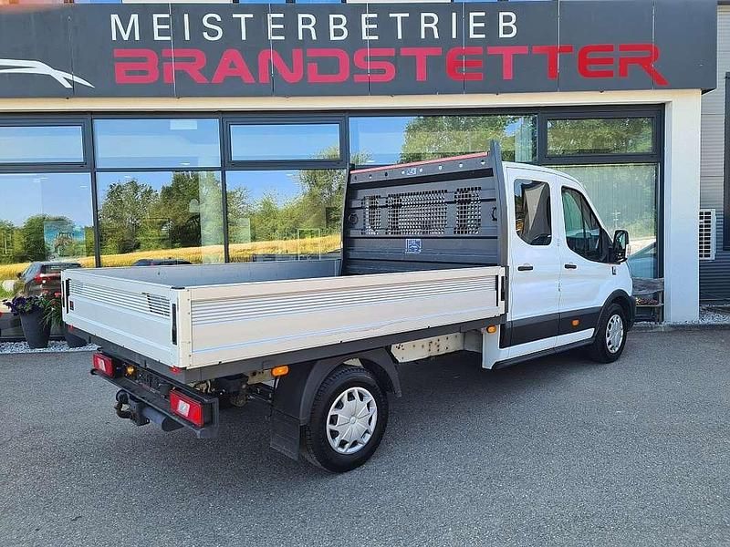 Gebraucht Ford Transit Trend 131 PS (96 kW) 2022 Weiß Van