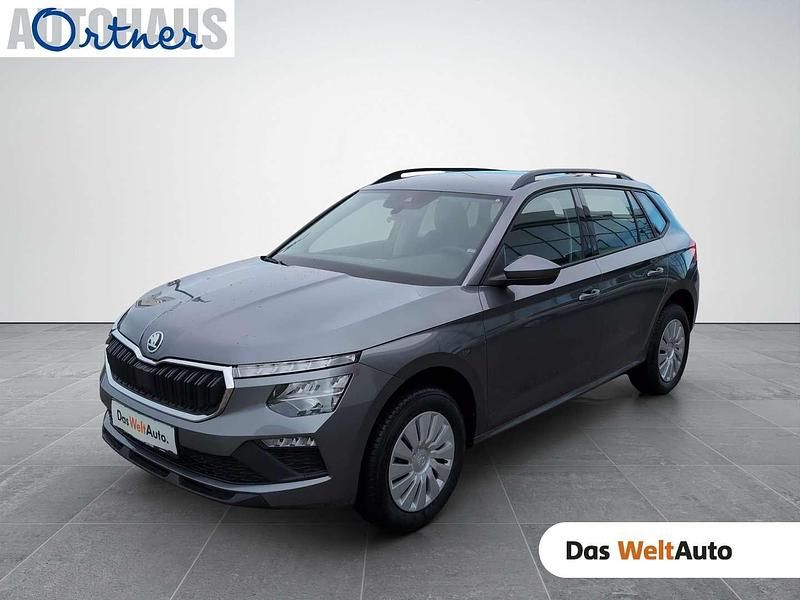 Mittelgrau metallic Gebraucht 2025 Skoda Kamiq Essence SUV | € 21.950 (Superpreis) - Bild 1/4