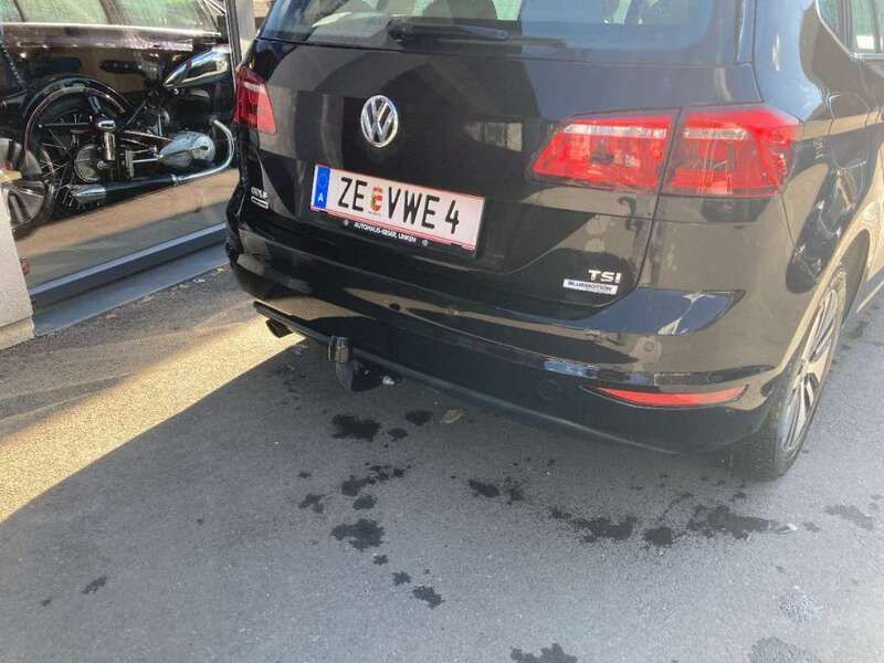 Gebraucht VW Golf VII Highline 110 PS (80 kW) 2014 Schwarz  metallic Limousine