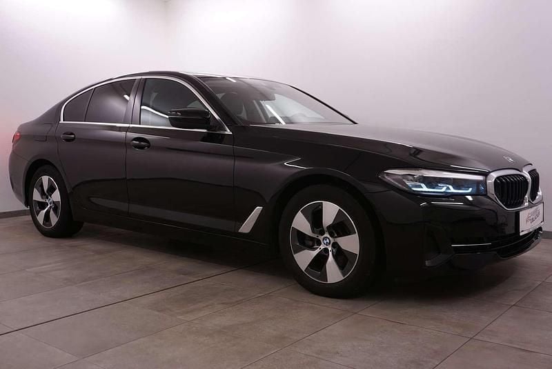 Gebraucht BMW 520 Performance 190 PS (139 kW) 2022 Schwarz Limousine