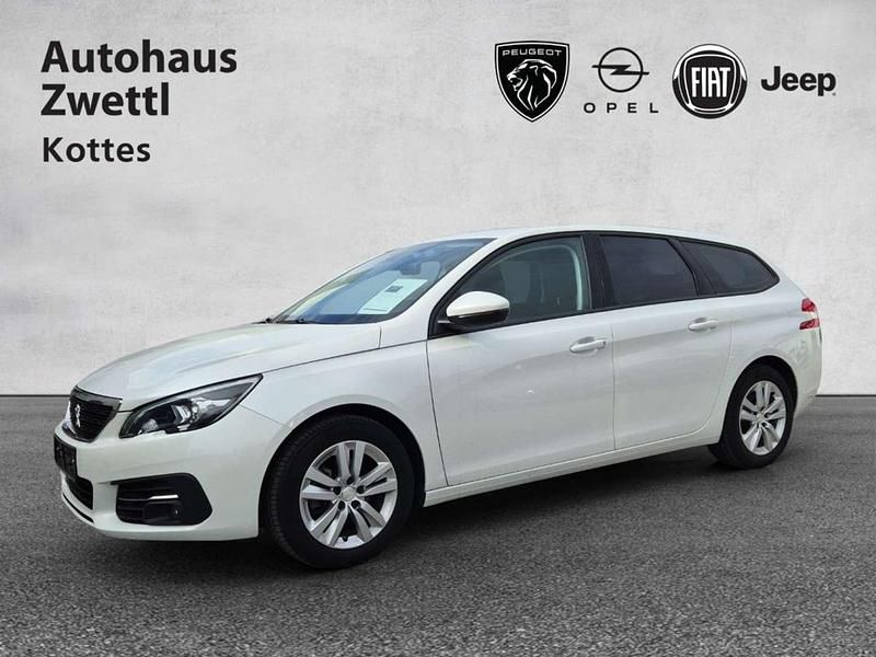 Gebraucht Peugeot 308 SW Active 131 PS (96 kW) 2021 Weiß Kombi