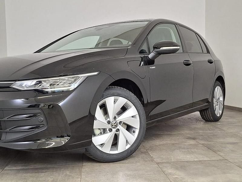 Neu VW Golf VIII 204 PS (150 kW) 2026 Schwarz  metallic