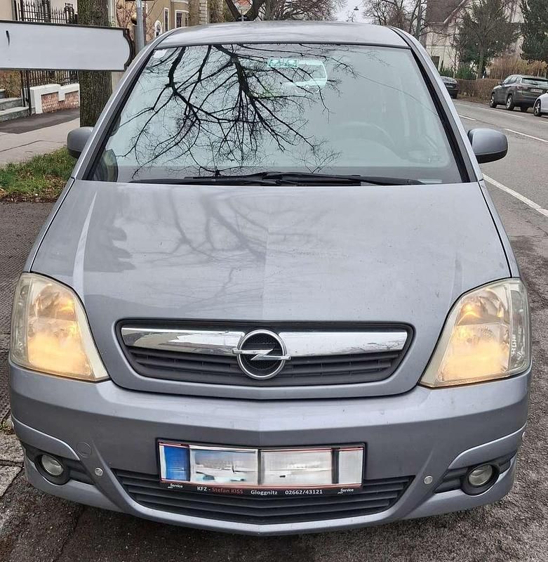 Gebraucht Opel Meriva Family 75 PS (55 kW) 2009 Silber Van / Kleinbus
