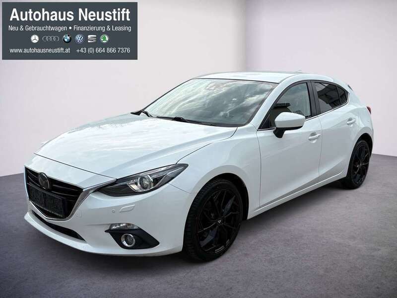 Weiß Gebraucht 2016 Mazda 3 Sports-Line Kleinwagen | € 11.980 (Fairer Preis) - Bild 1/4