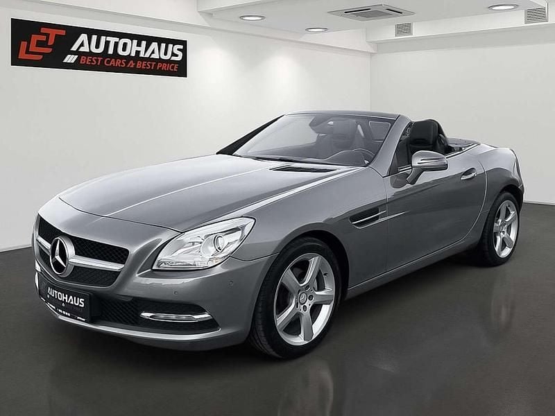 Silber Gebraucht 2011 Mercedes SLK200 Cabrio | € 17.880 - Bild 1/4