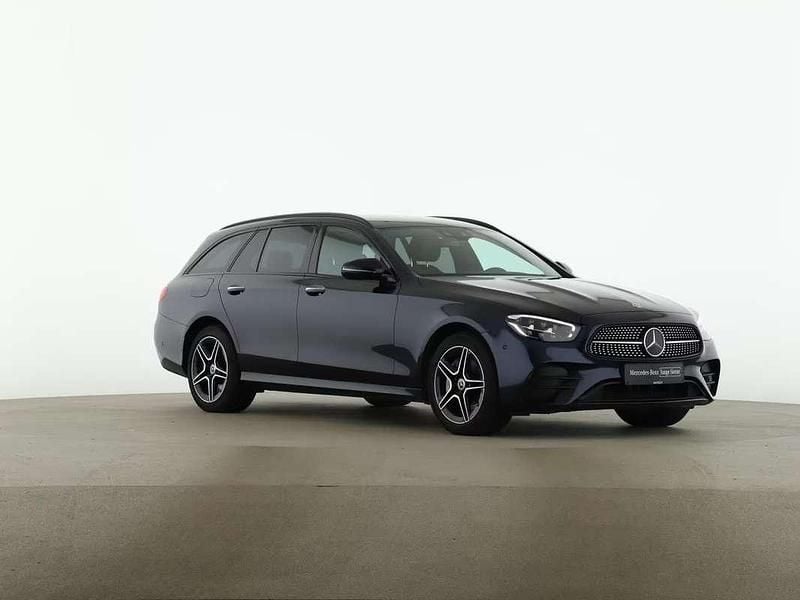 Schwarz Gebraucht 2022 Mercedes E300 Kombi | € 36.800 (Fairer Preis) - Bild 1/4