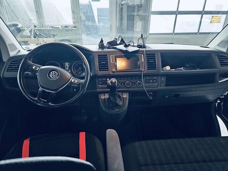 Gebraucht VW Multivan Comfortline 204 PS (150 kW) 2017 Schwarz Van