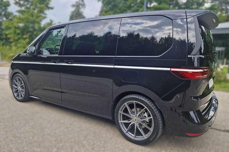 Gebraucht VW Multivan Style 245 PS (180 kW) 2025 Schwarz Van