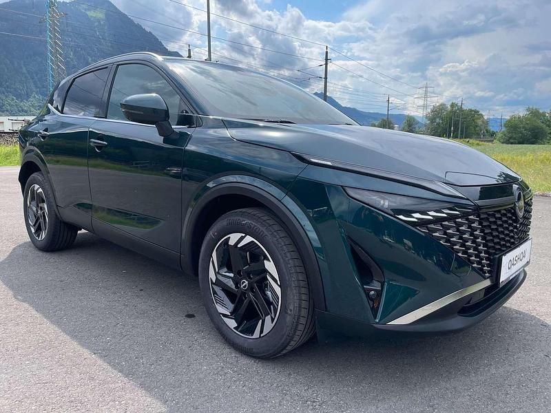 Gebraucht Nissan Qashqai N-Connecta 158 PS (116 kW) 2024 Grün SUV