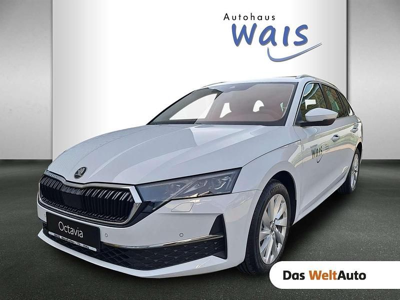 Weiss metallic Gebraucht 2024 Skoda Octavia Selection Kombi | € 33.490 (Teuer) - Bild 1/4