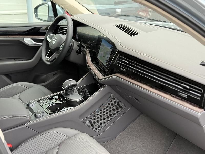 Neu VW Touareg Elegance 286 PS (210 kW) 2026 SUV