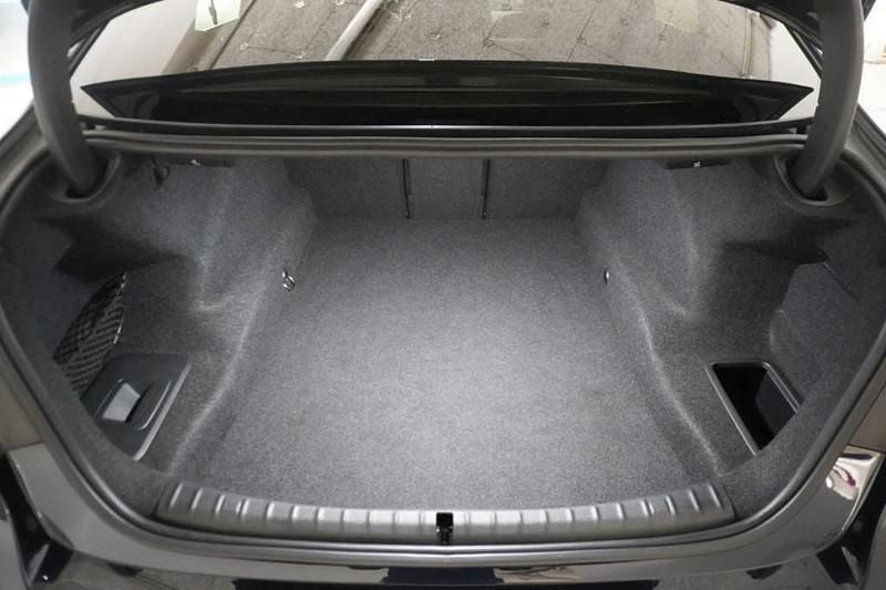 Gebraucht BMW 530 Efficient Dynamics 265 PS (194 kW) 2020 Schwarz Limousine