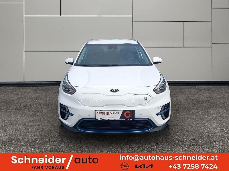 Gebraucht Kia e-Niro Gold 150 kW (204 PS) 2021 Weiß SUV