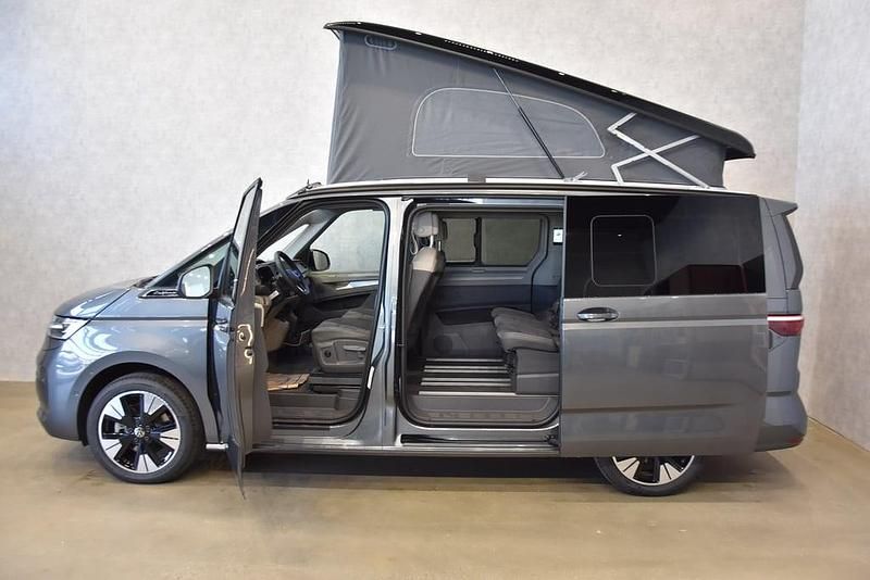 Neu VW California Beach 150 PS (110 kW) 2026 Hellgrau  normal Van