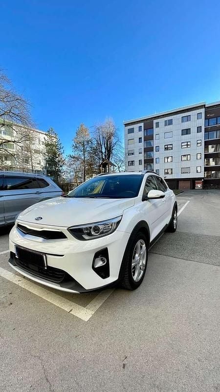 Gebraucht Kia Stonic Gold 99 PS (72 kW) 2018 Weiß SUV