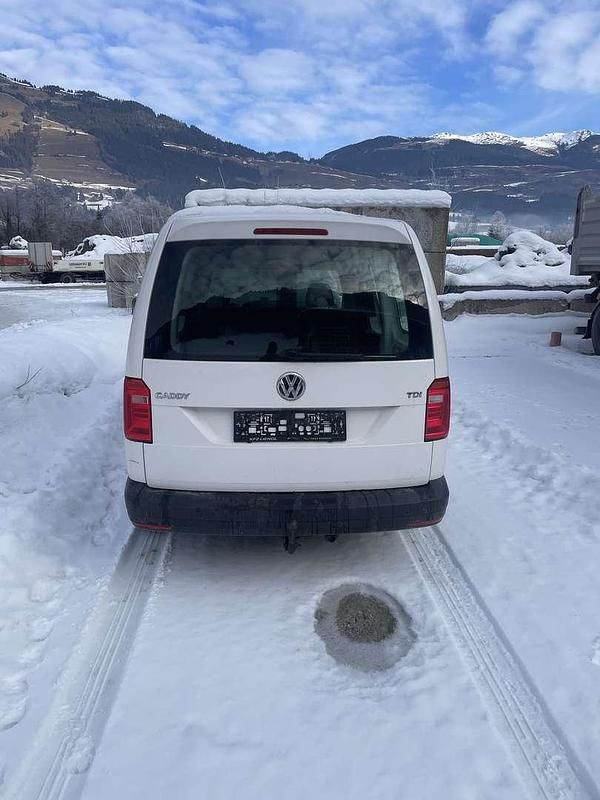 Gebraucht VW Caddy Maxi 102 PS (75 kW) 2017 Weiß Van / Kleinbus