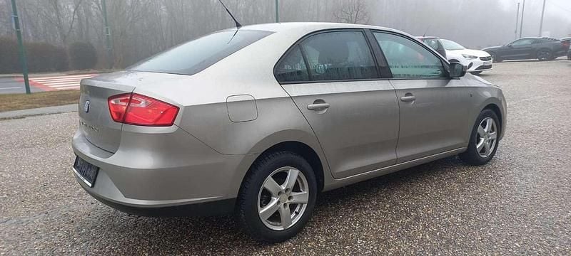 Gebraucht Seat Toledo Style 86 PS (63 kW) 2013 Grau Limousine