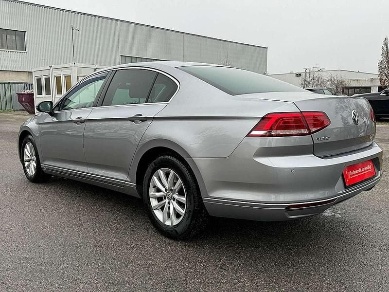 Gebraucht VW Passat Comfortline 120 PS (88 kW) 2019 Silber Kombi