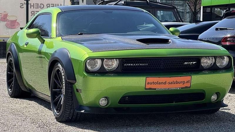 Grün Gebraucht 2012 Dodge Challenger Coupé | € 49.900 - Bild 1/3