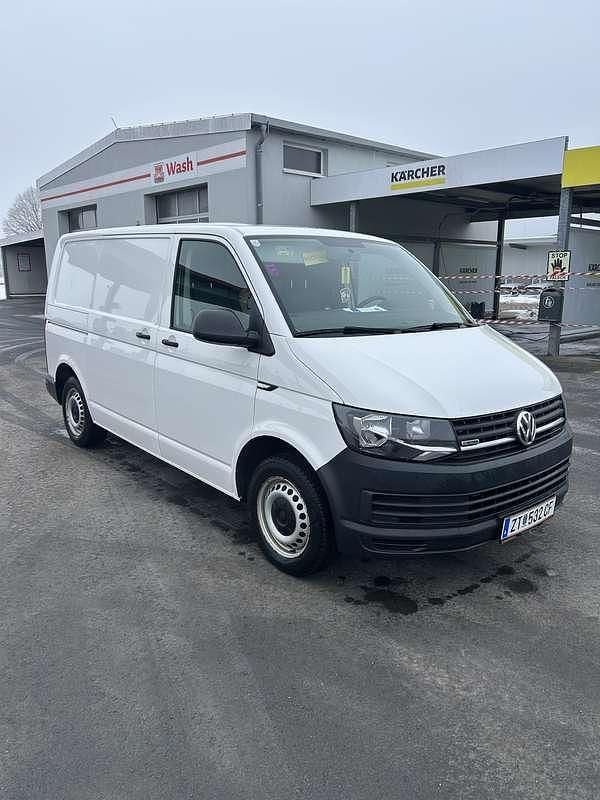 Gebraucht VW T6.1 150 PS (110 kW) 2019 Weiß Van