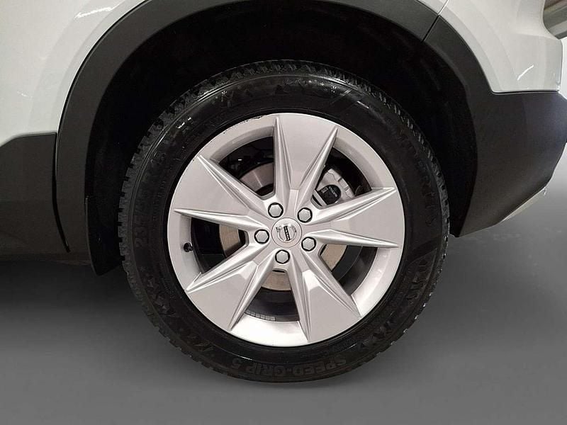 Gebraucht Volvo XC40 Core 163 PS (119 kW) 2025 Weiß SUV