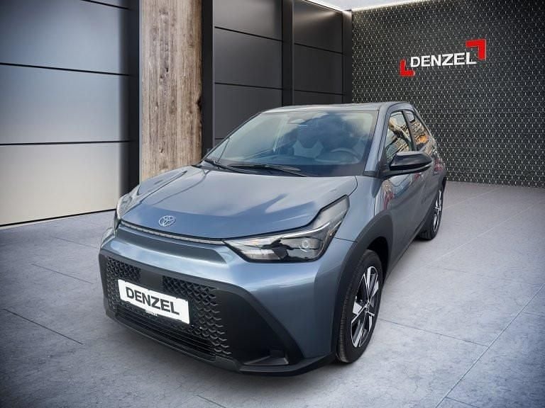Neu Toyota Aygo X Active 92 PS (67 kW) 2026 Celestite grey metal SUV