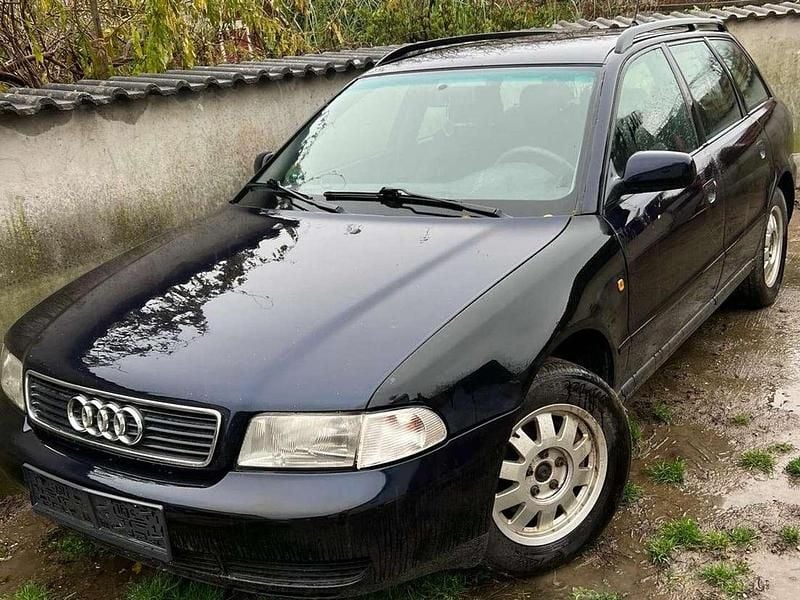 Blau Gebraucht 1998 Audi A4 Kombi | € 1.000 (Teuer) - Bild 1/4