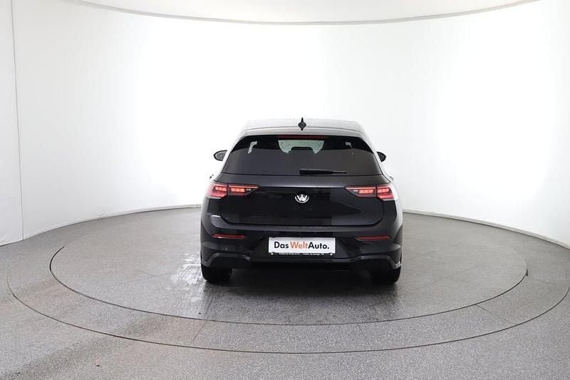Neu VW Golf VIII Sport 116 PS (85 kW) 2026 Schwarz  metallic Limousine