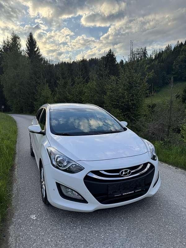 Gebraucht 2013 Hyundai i30 Premium Kombi | € 7.000 (Etwas zu teuer) - Bild 1/4