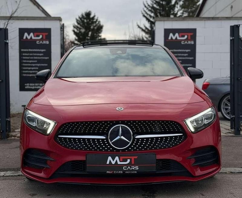 Rot Gebraucht 2019 Mercedes A180 AMG Kleinwagen | € 28.990 (Fairer Preis) - Bild 1/4