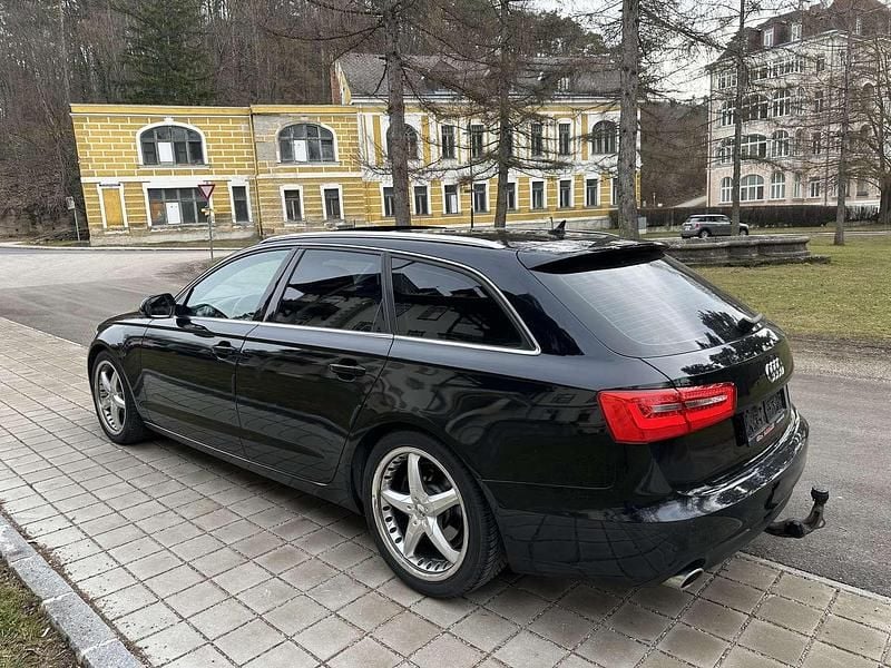 Gebraucht Audi A6 204 PS (150 kW) 2012 Schwarz Kombi