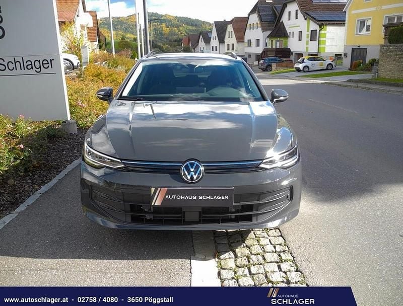 Gebraucht VW Golf VIII Business 150 PS (110 kW) 2025 Mittelgrau  normal Kombi
