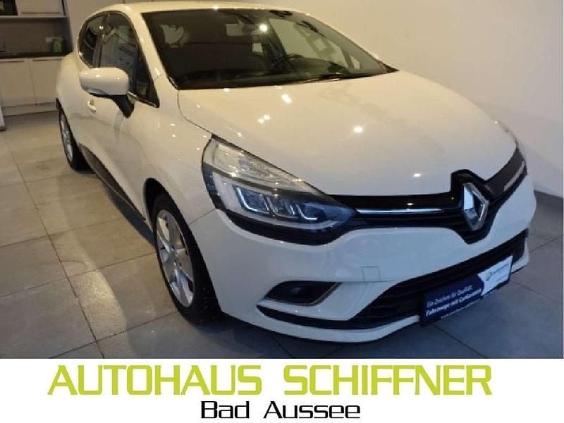 Beige Gebraucht 2017 Renault Clio IV Intens Limousine | € 9.900 (Fairer Preis) - Bild 1/4