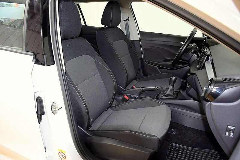 Gebraucht Skoda Fabia Ambition 65 PS (47 kW) 2022 Weiß Kleinwagen