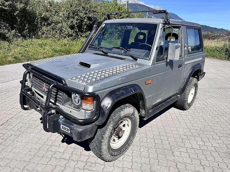 Gebraucht Mitsubishi Pajero 91 PS (66 kW) 1990 Grau SUV