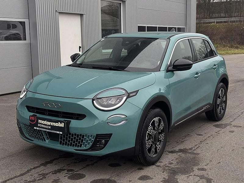 Neu Fiat 600 Pop 110 PS (80 kW) 2025 SUV