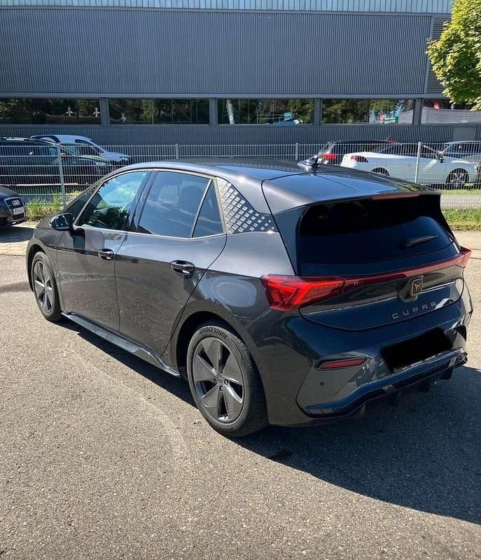 Gebraucht Cupra Born e-Boost 169 kW (231 PS) 2023 Grau Kleinwagen