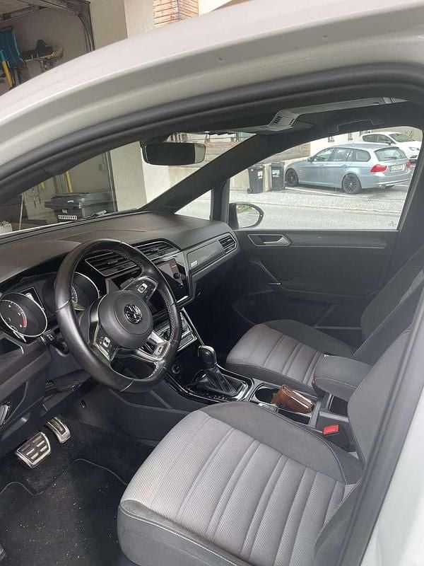 Gebraucht VW Touran R-line 150 PS (110 kW) 2017 Weiß Van / Kleinbus