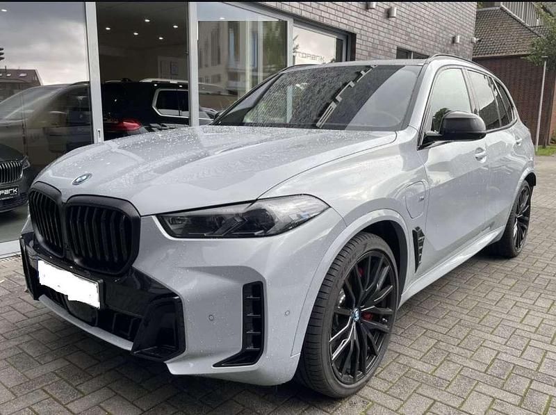 Gebraucht BMW X5 M Sport 489 PS (359 kW) 2024 Grau SUV