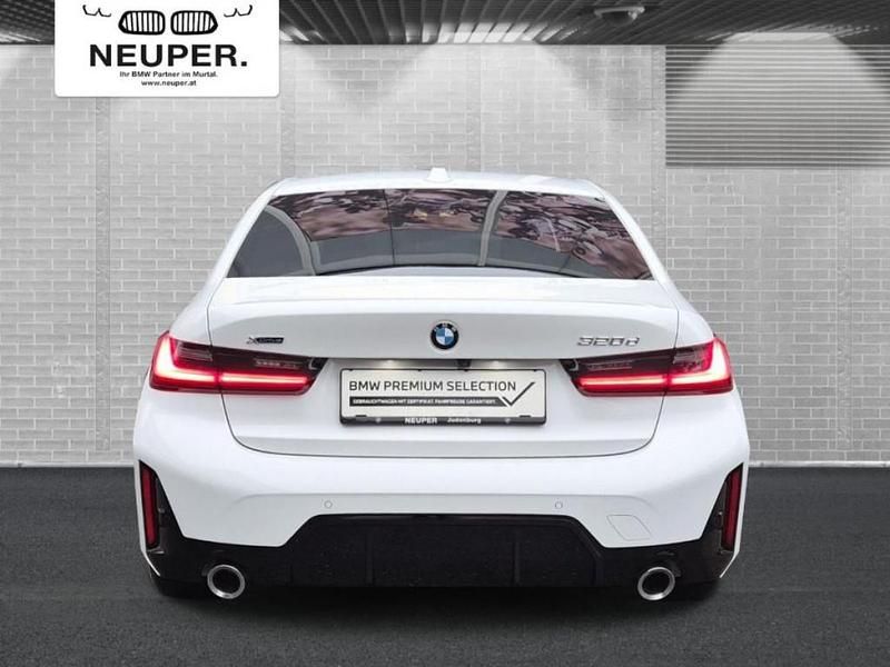 Gebraucht BMW 320 Shadowline 190 PS (139 kW) 2024 Weiß Limousine