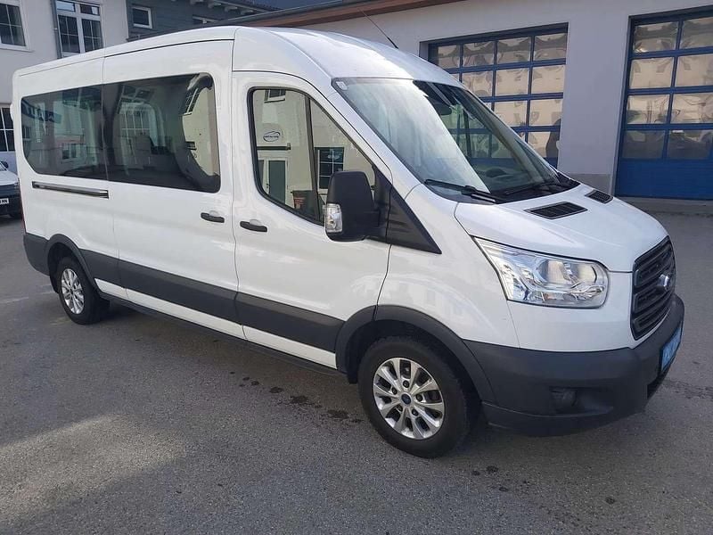 Gebraucht Ford Transit Trend 131 PS (96 kW) 2018 Weiß Van / Kleinbus