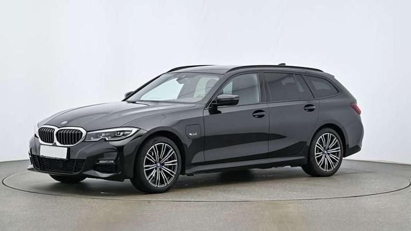 Gebraucht BMW 320e M Sport 163 PS (119 kW) 2021 Kombi