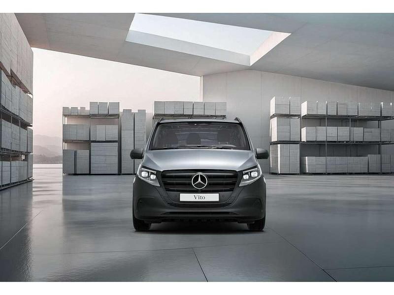Gebraucht Mercedes Vito 136 PS (100 kW) 2024 Silber Van
